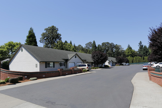 East Estates in Portland, OR - Building Photo - Building Photo