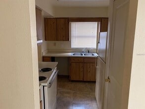 2556 Chestnut Woods Dr in Lakeland, FL - Building Photo - Building Photo