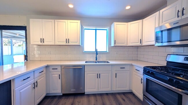 1514 N Elaine Way in Prescott, AZ - Building Photo - Building Photo