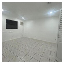 1538 NW 52nd Ave in Lauderhill, FL - Building Photo - Building Photo