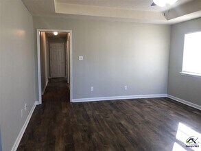 137 Kentshire Ln in Bonaire, GA - Building Photo - Building Photo