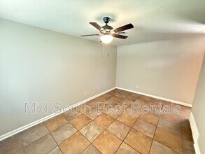 3010 Ashwood Cove in Memphis, TN - Building Photo - Building Photo