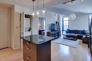 1010 Massachusetts Ave NW, Unit 1010 Mass in Washington, DC - Building Photo