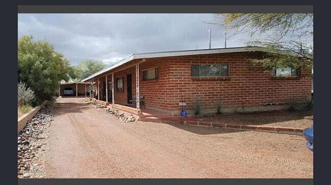 property at 4752 E Baker St