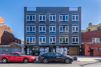 2809 39th Ave in Long Island City, NY - Foto de edificio - Building Photo
