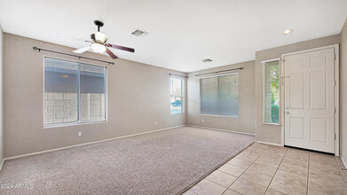 16219 W Winchcomb Dr in Surprise, AZ - Building Photo - Building Photo