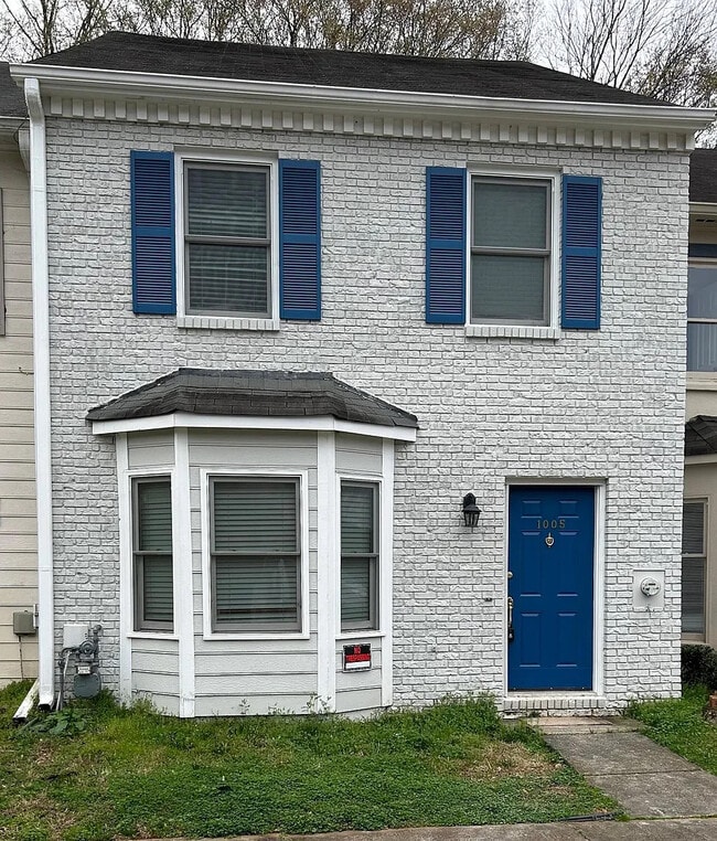 Room in Townhome on Oaks Pkwy SE