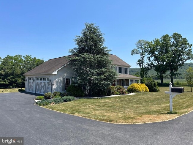 6 Morgan Dr in Carlisle, PA - Building Photo - Building Photo