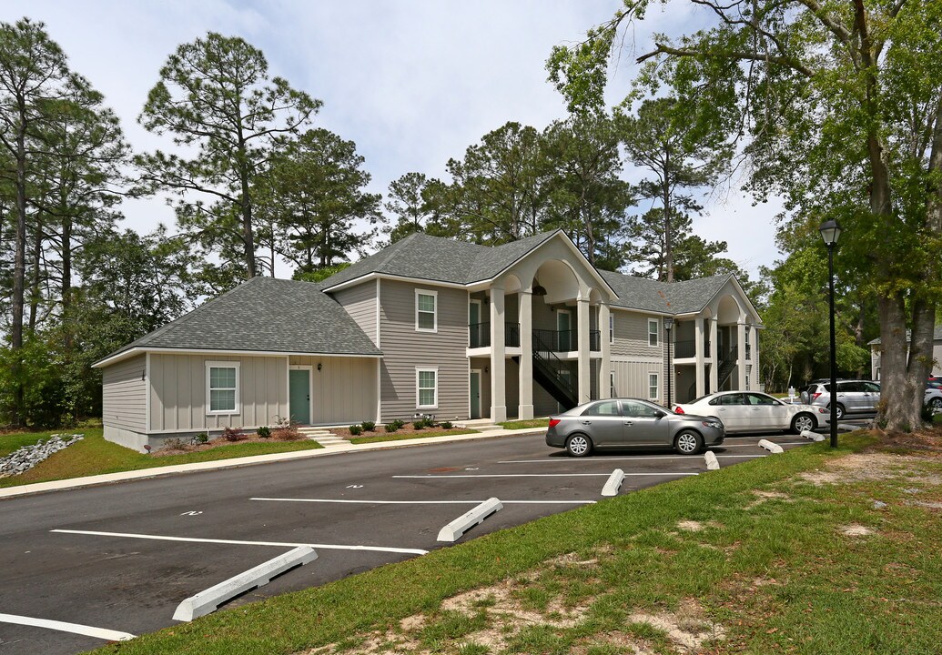 Baytree Court Apartments in Valdosta, GA - Building Photo