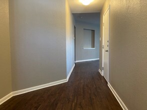 2501 McCrae in New Braunfels, TX - Building Photo - Building Photo