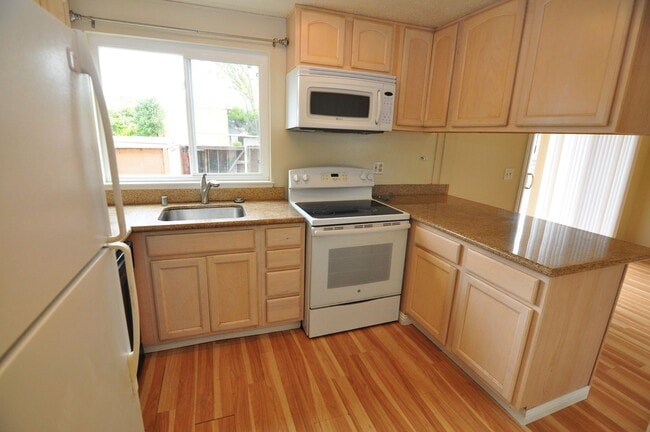 property at 532 Tyrella Ave