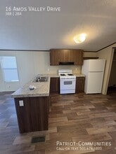 16 Amos Valley Dr in Springfield, IL - Building Photo - Building Photo