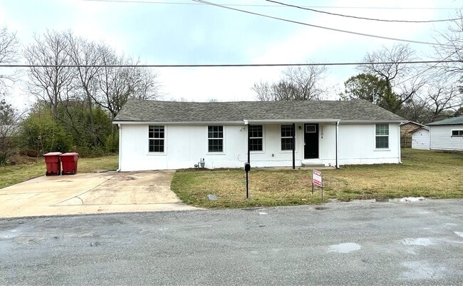 property at 1104 Evans St