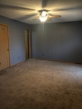 7601 E 95th Ter in Kansas City, MO - Building Photo - Building Photo