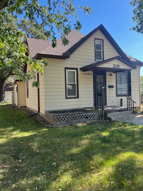 property at 219 S 12th St