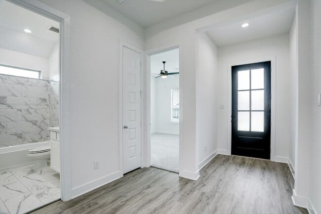 property at 3003 Lago Costa Dr