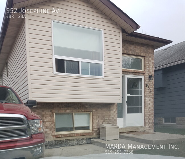 property at 952 Josephine Ave