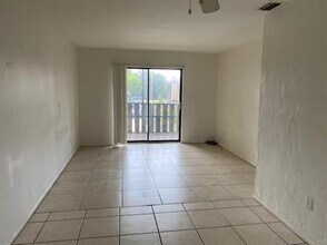 2330 Maple Ave in Ft. Myers, FL - Building Photo - Building Photo