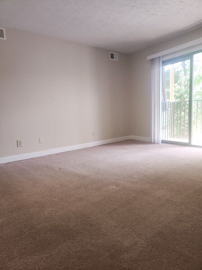1206 Old Manor Rd in Columbia, SC - Building Photo - Building Photo