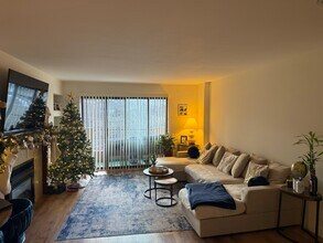 137 Benchmark Rd, Unit 227 in Avon, CO - Building Photo - Building Photo