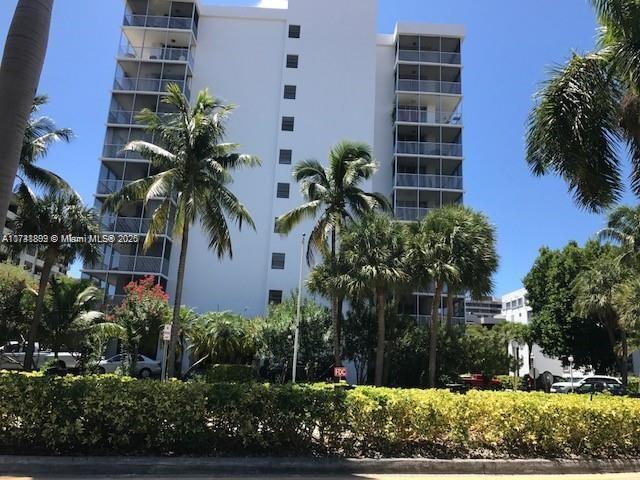 150 Ocean Ln Dr in Key Biscayne, FL - Building Photo