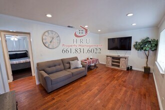 2018 Bernard St in Bakersfield, CA - Building Photo - Building Photo