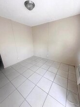 4151 NW 30th Terrace in Lauderdale Lakes, FL - Building Photo - Building Photo