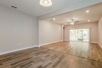 16162 Blossom Lake Dr in Jacksonville, FL - Building Photo - Building Photo