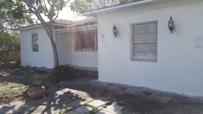 725 N K St in Lake Worth, FL - Building Photo - Building Photo