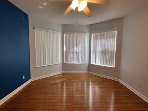 5105 East 1st Square SW in Vero Beach, FL - Building Photo - Building Photo