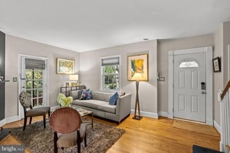 741 E Lake Ave in Baltimore, MD - Building Photo - Building Photo