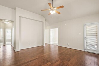 2478 Santa Barbara Loop in Round Rock, TX - Building Photo - Building Photo