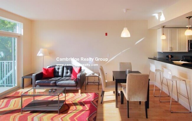 13 Cameron Ave, Unit 109T