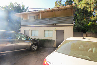 401 S Hickory St in Santa Ana, CA - Building Photo - Building Photo