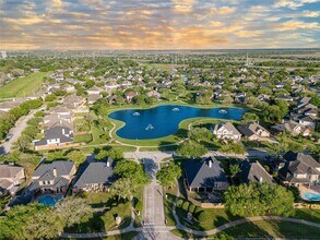 407 Livingstone Ln in League City, TX - Building Photo - Building Photo