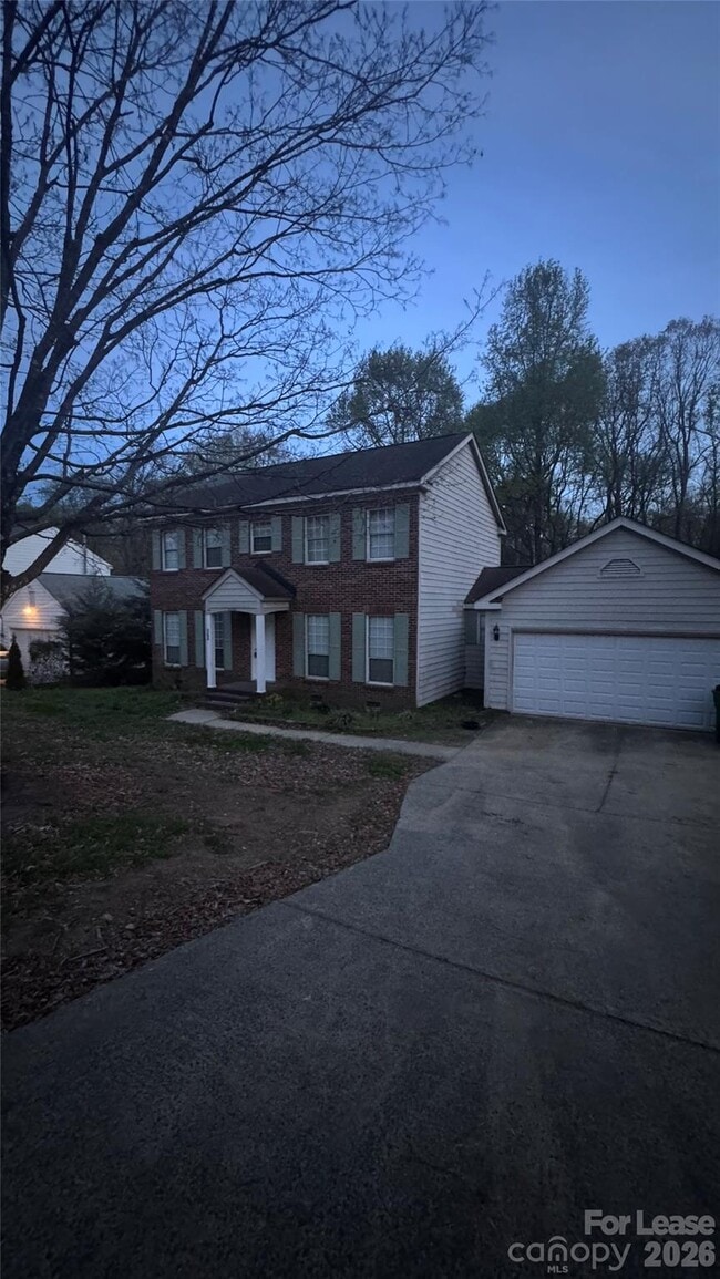 2206 Killarney Pl in Charlotte, NC - Building Photo - Building Photo