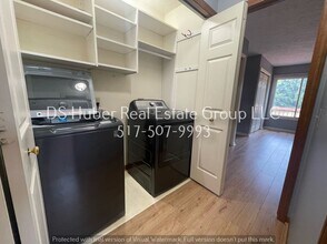 1114 Dillon Cir in Lansing, MI - Building Photo - Building Photo