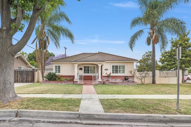 property at 14403 Benfield Ave