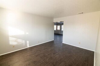 704 Kindred Ln in Richardson, TX - Building Photo - Building Photo