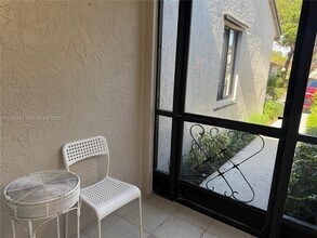 8200 Whispering Palm Dr in Boca Raton, FL - Building Photo - Building Photo