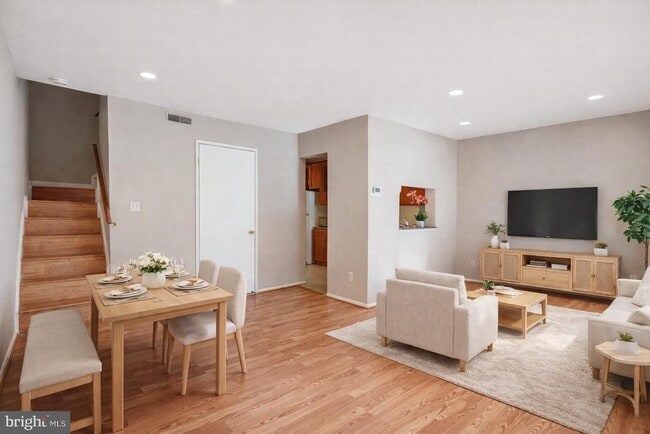 9930 Brookridge Ct in Gaithersburg, MD - Building Photo - Building Photo