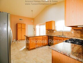9779 E Paseo San Ardo in Tucson, AZ - Building Photo - Building Photo