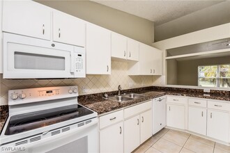 2630 Canoe Ln in North Port, FL - Building Photo - Building Photo