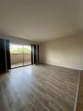 8421 Hearth Dr in Houston, TX - Building Photo - Building Photo