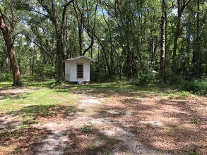 5984 Coastal Hwy in Crawfordville, FL - Building Photo - Building Photo