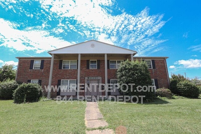 property at 2841 Ravenswood Dr