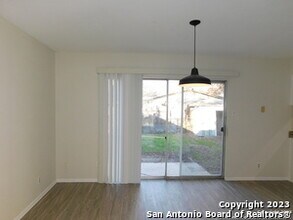923 Spring Park St in San Antonio, TX - Building Photo - Building Photo
