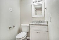 2852 Port Royal Ln photo'