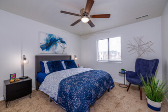 The Columns Apartments in Springfield, MO - Building Photo - Interior Photo