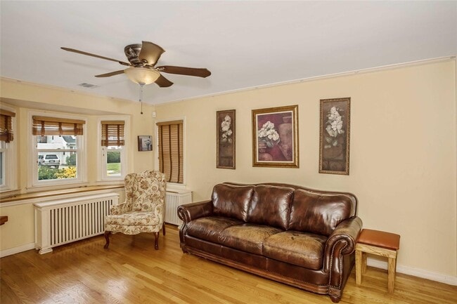 30 Fordham St in Valley Stream, NY - Building Photo - Building Photo